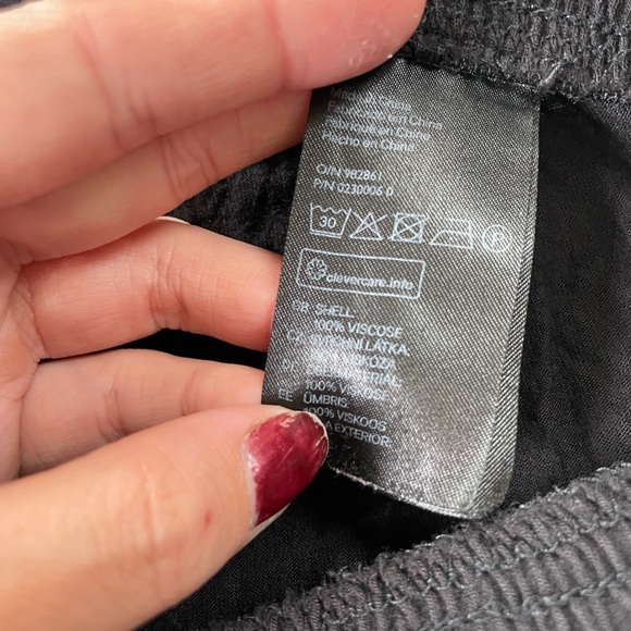 Black lounge pants - Picture 5 of 6